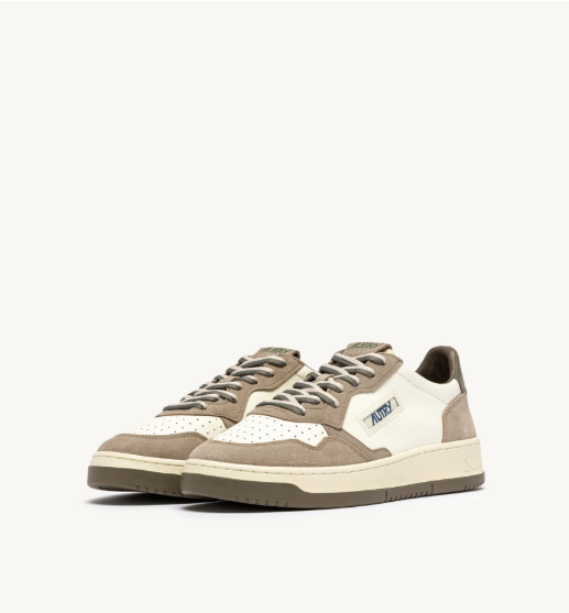 MEDALIST LOW SNEAKERS IN COVERT GREEN AND LICORICE LEATHER AND SUEDE