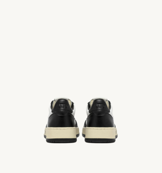 MEDALIST LOW SNEAKERS IN WHITE AND BLACK LEATHER WITH LETTERING