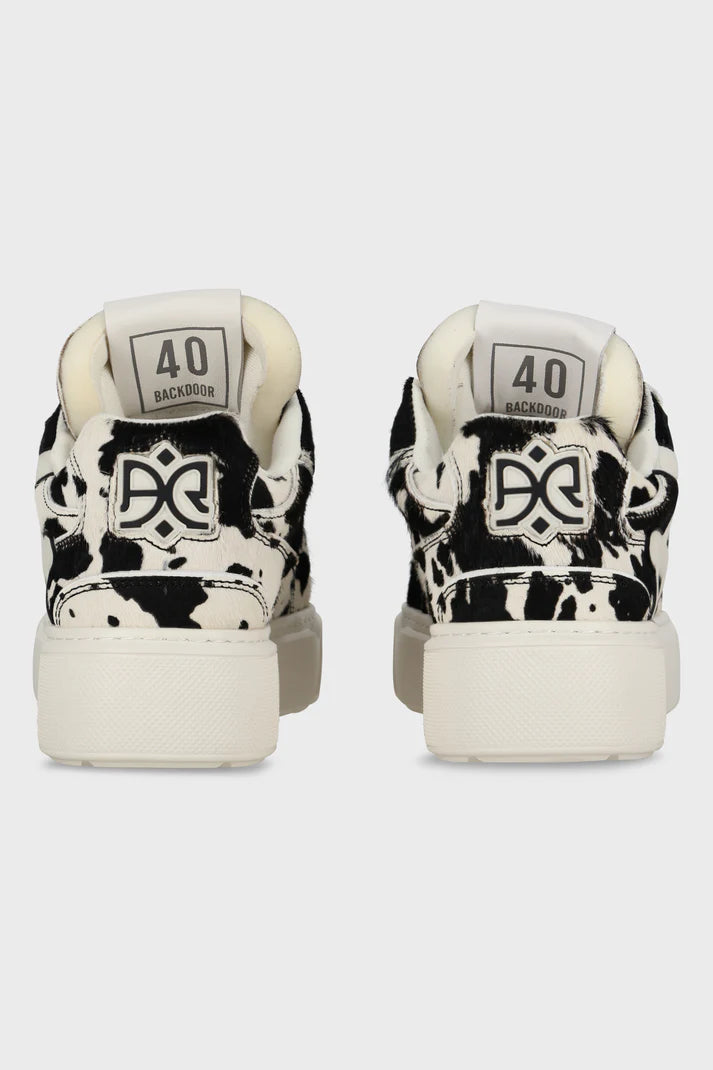 Backdoor Animals White