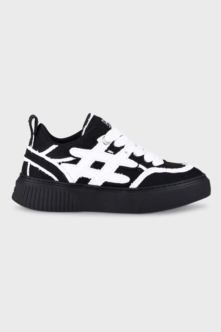 Star Line Canvas Black