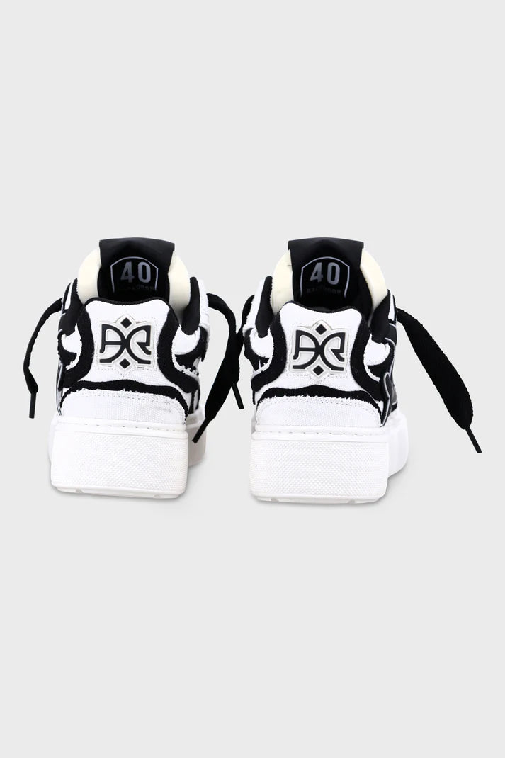 Backdoor Canvas White Black